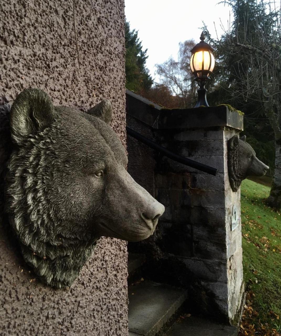 Highland Bear Lodge & Luxury Bear Huts Drumnadrochit Exterior photo