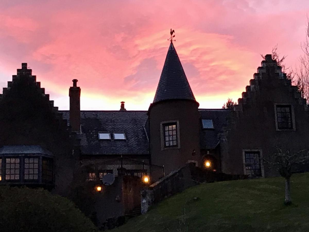 Highland Bear Lodge & Luxury Bear Huts Drumnadrochit Exterior photo